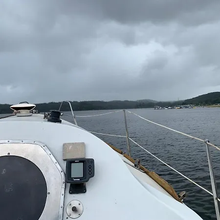 Schwimmende Auszeit Botel