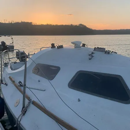 Schwimmende Auszeit Botel *
